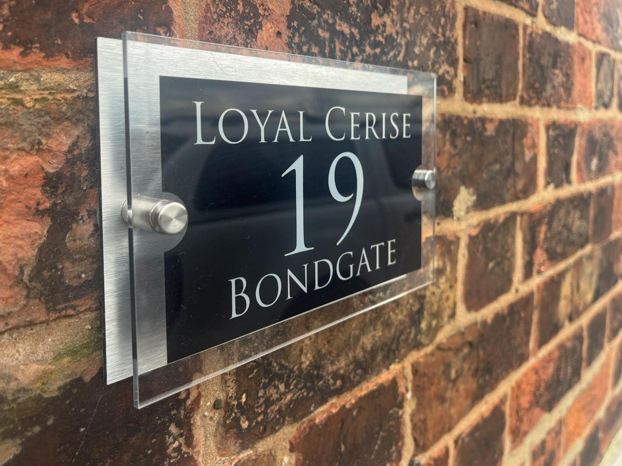 Loyal Cerise Bondgate Villa Selby Buitenkant foto